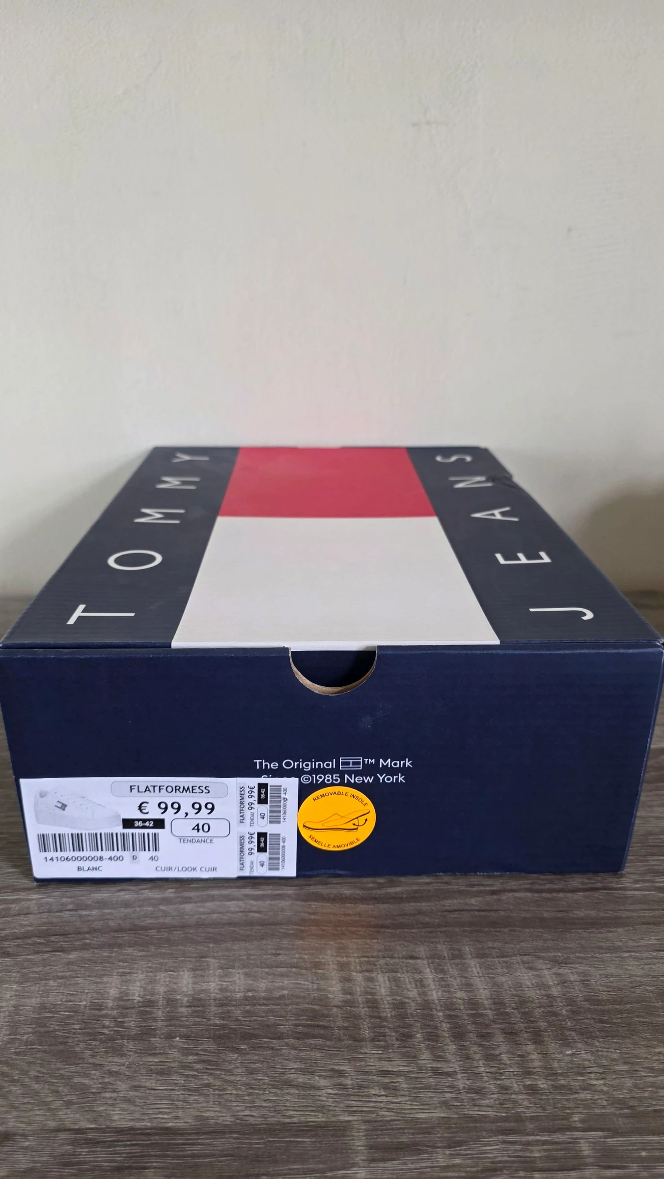 Authentieke Tommy jeans maat 40 nooit gedragen – photo 9